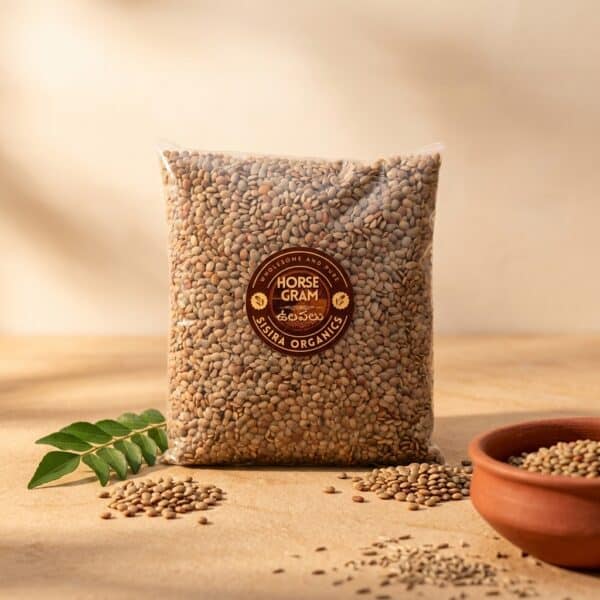 natural-unpolished-kulthi-dal-grains-texture