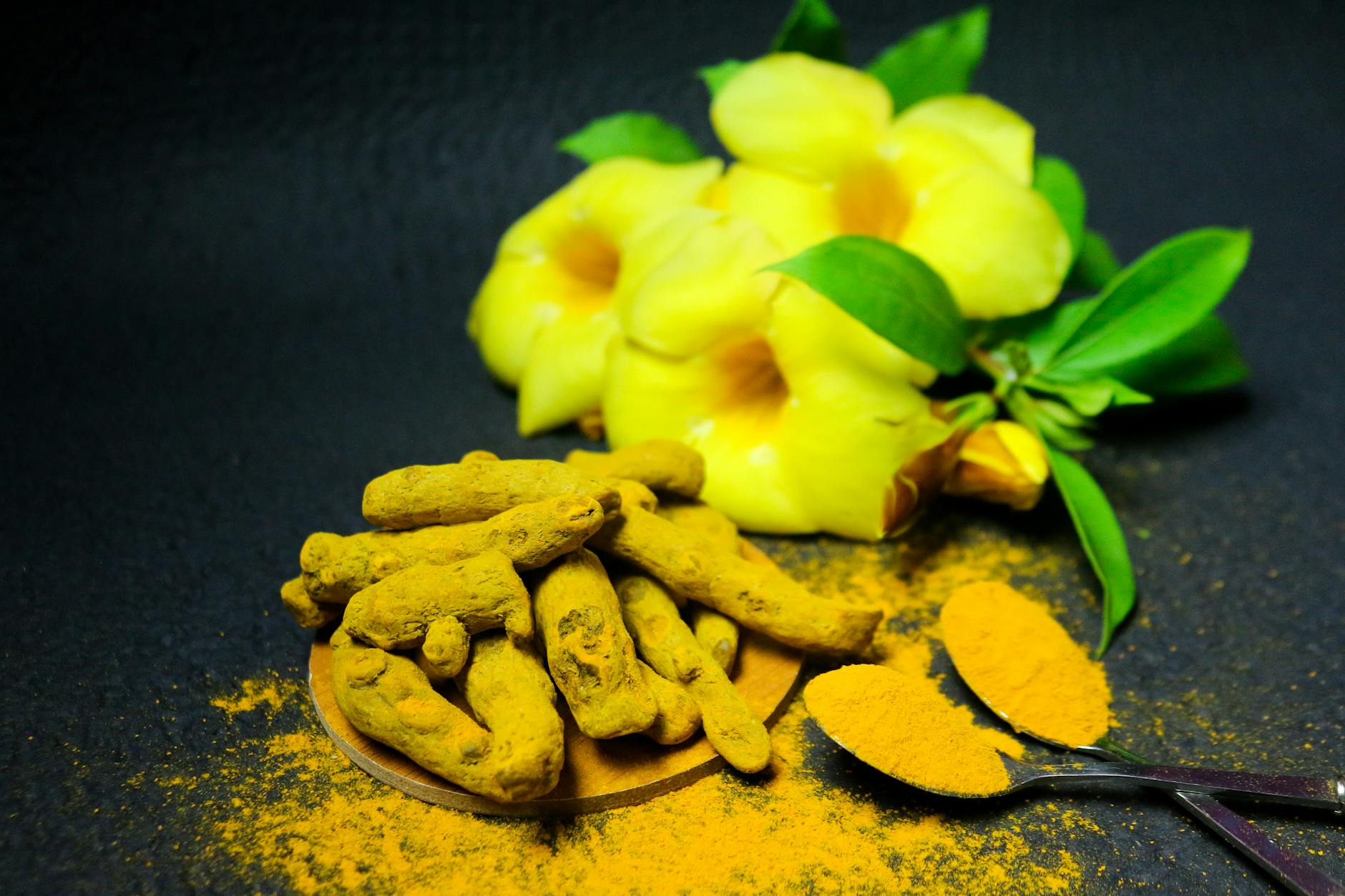 Top 6 Indian Kitchen Spices With Clinically Proven Anti-Inflammatory Properties 2 anti-inflammatory spices India benefits