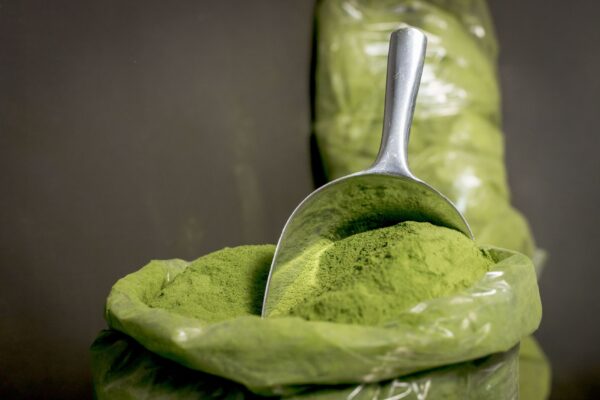 Moringa Powder: India Miracle Tree That Contains 92 Nutrients in One Leaf - Sisira Organics