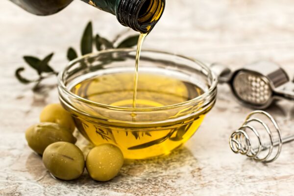 Cold Pressed vs Refined Oil: The Chemical Difference Every Indian Kitchen Must Know - Sisira Organics